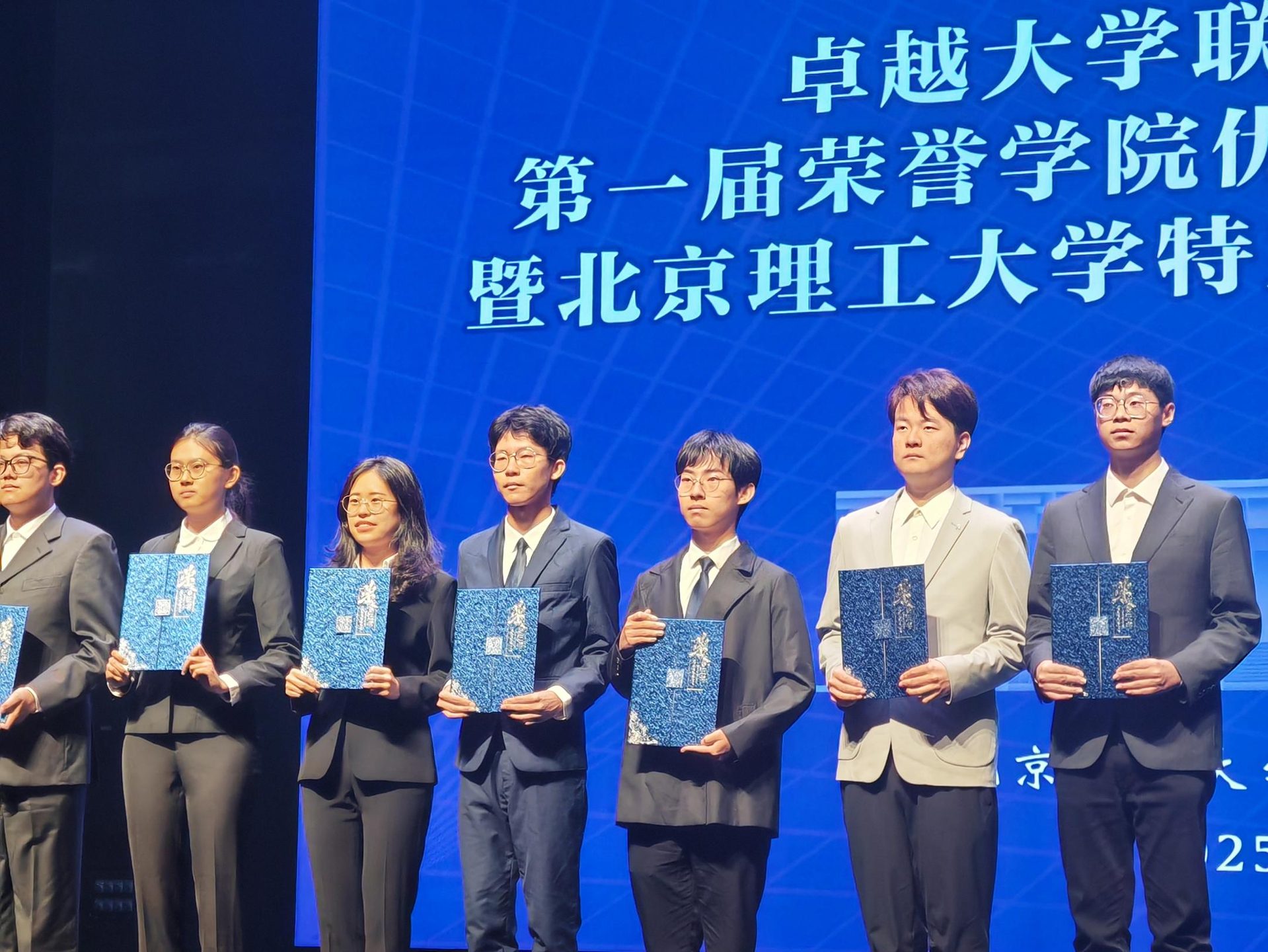 科创先锋创新实践锻能力